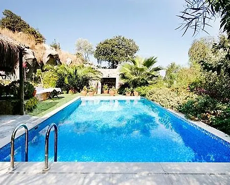 빌라 Peaceful Space In Bodrum 골터크부쿠